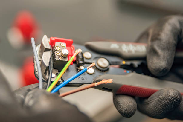 Best Affordable Electrician  in Calvert, TX